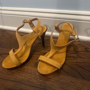 Elegant Tan Suede Women's Heels CLORINDA * ANTINORI